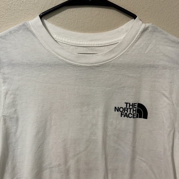 Women’s The North Face Never Stop Exploring Logo Tee Size M (EXCELLENT) - Picture 2 of 5